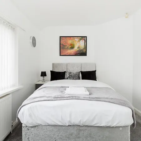 Сasa de vacaciones Yarnfield House By Nec Bhx - Free Multi Car Van Parking Birmingam