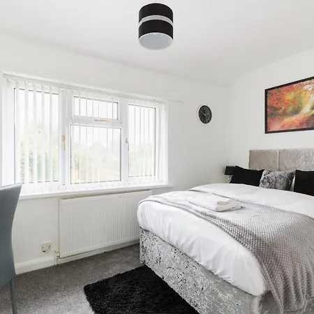 Yarnfield House By Nec Bhx - Free Multi Car Van Parking Сasa de vacaciones Birmingam