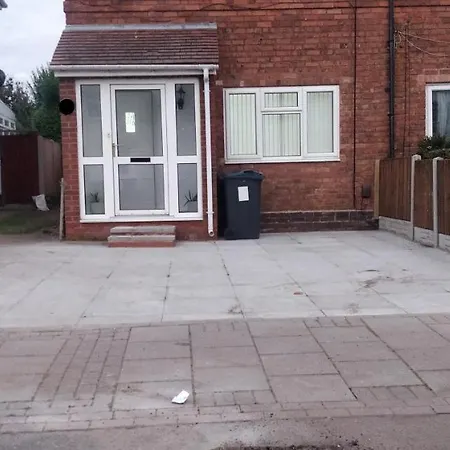 Yarnfield House By Nec Bhx - Free Multi Car Van Parking Сasa de vacaciones *